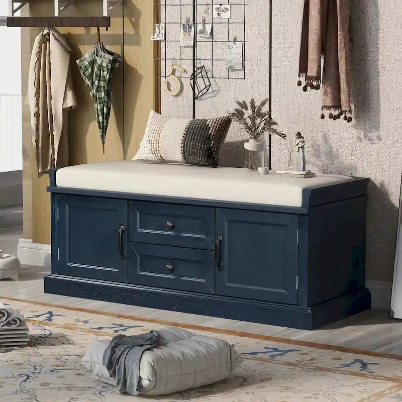 Banc de rangement capitonné de style campagnard avec 2 tiroirs et 2 placards