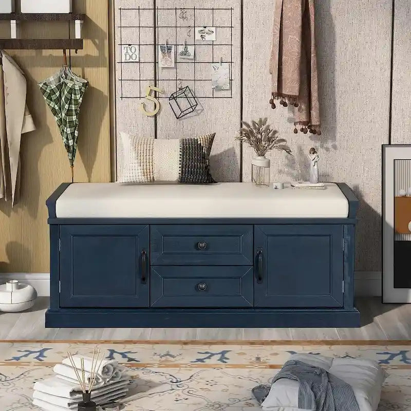 Banc de rangement capitonné de style campagnard avec 2 tiroirs et 2 placards